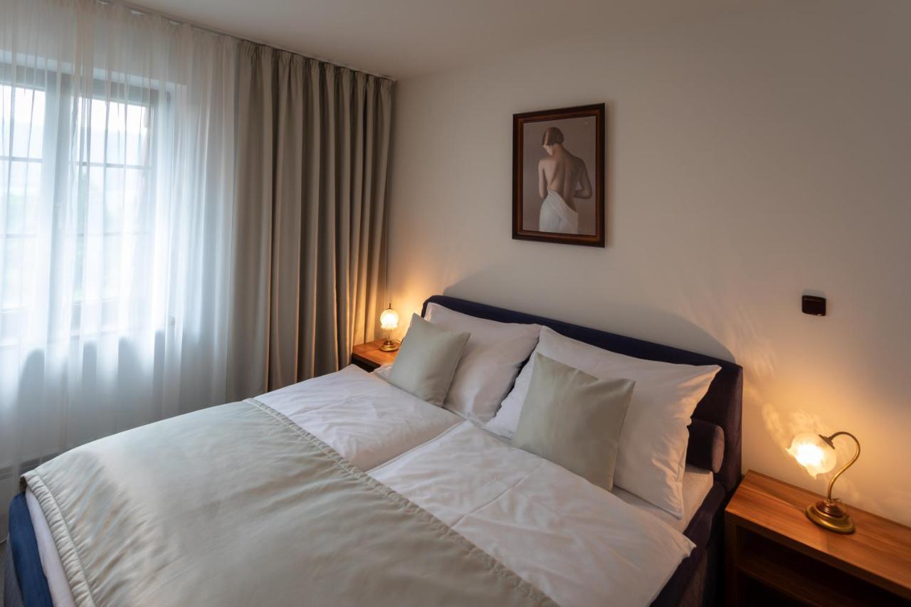 Hotel Zamecek Pod Hradem Stary Jicin 111 Exterior photo
